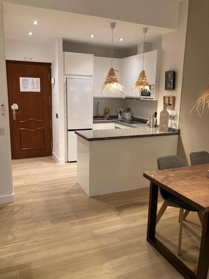 Skol 420C Fantastico 1 Dormitorio Primera Linea De Playa Marbella Eksteriør billede